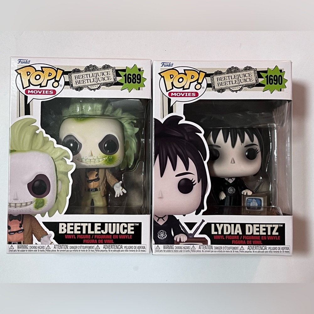 Beetlejuice 1689 and Lydia Deetz 1690 Funko Pop bundle